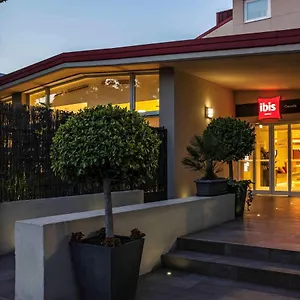 Otel Ibis Cornella